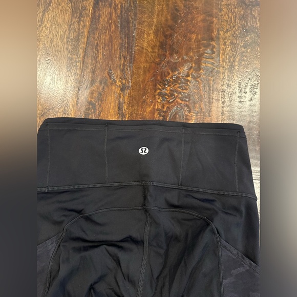 Lululemon black leggings with camo mesh detail - Picture 9 of 16